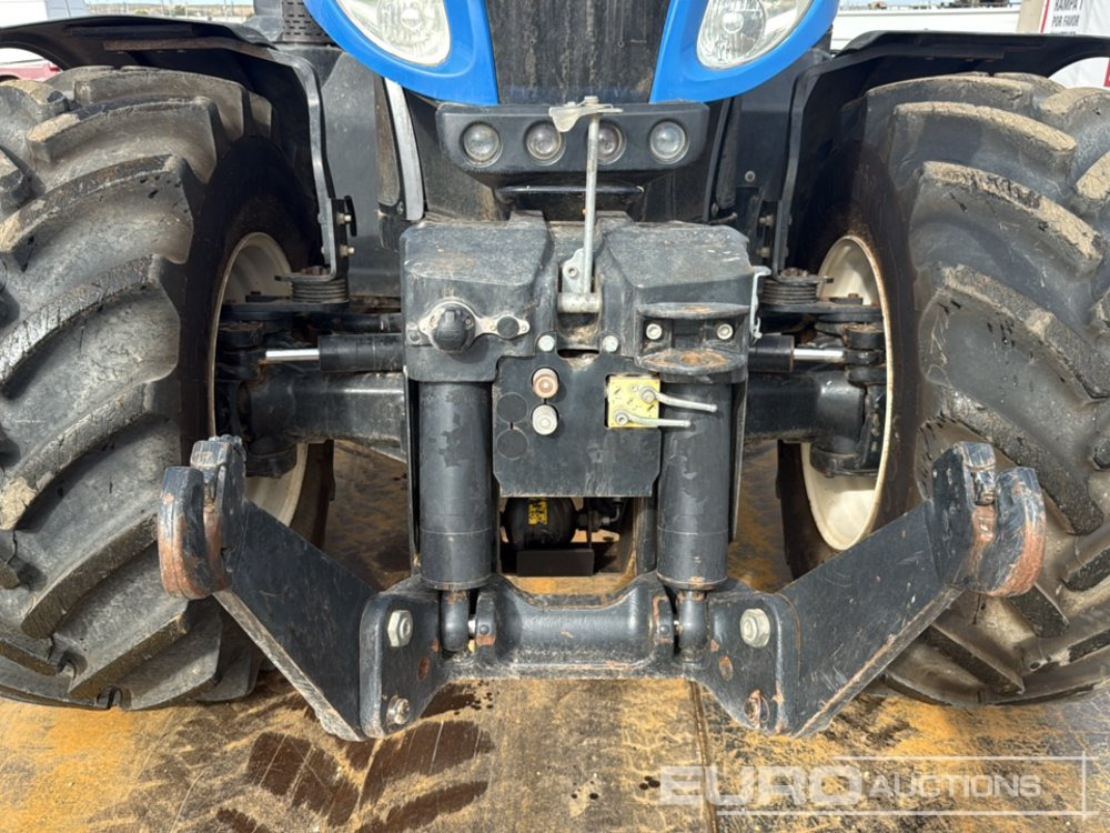 Farm tractor 2011 New Holland T8.360: picture 36