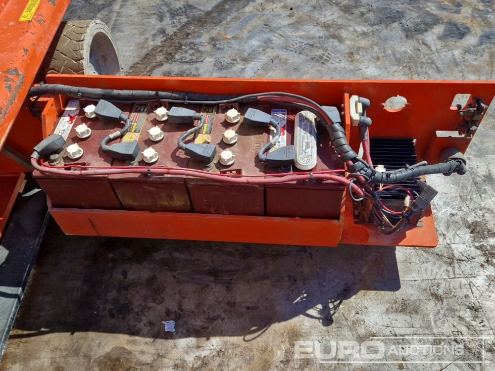 Aerial platform 2015 Snorkel S2632E: picture 14