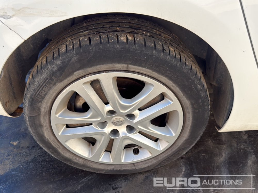 Car 2016 Opel Astra: picture 11