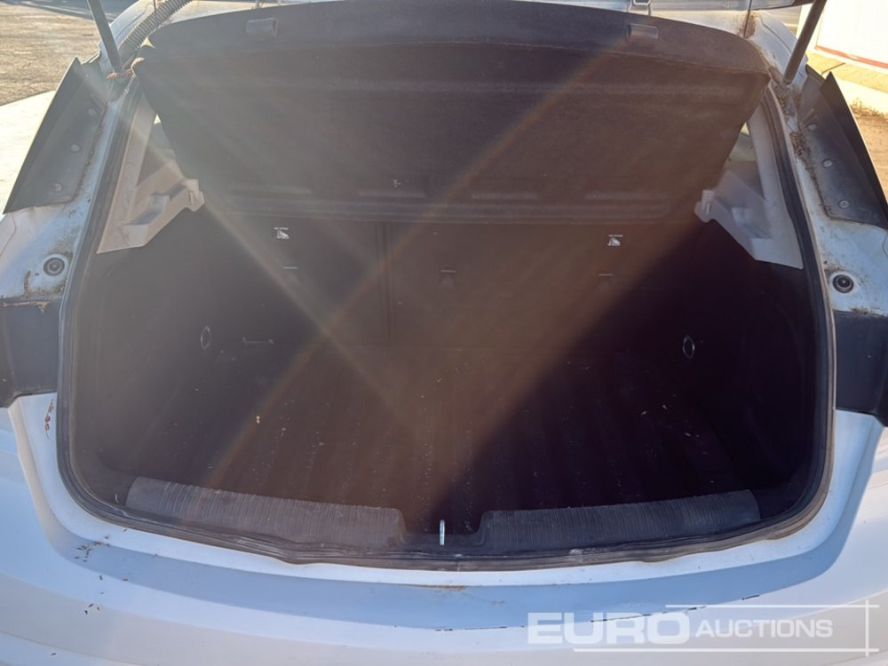 Car 2016 Opel Astra: picture 21