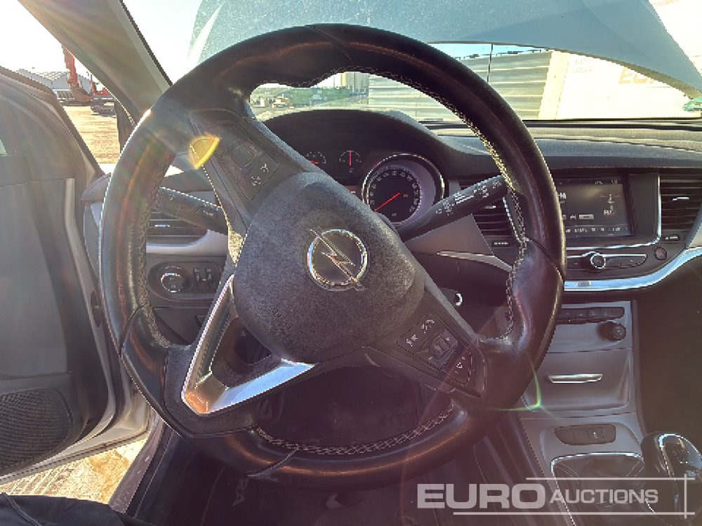 Car 2016 Opel Astra: picture 15