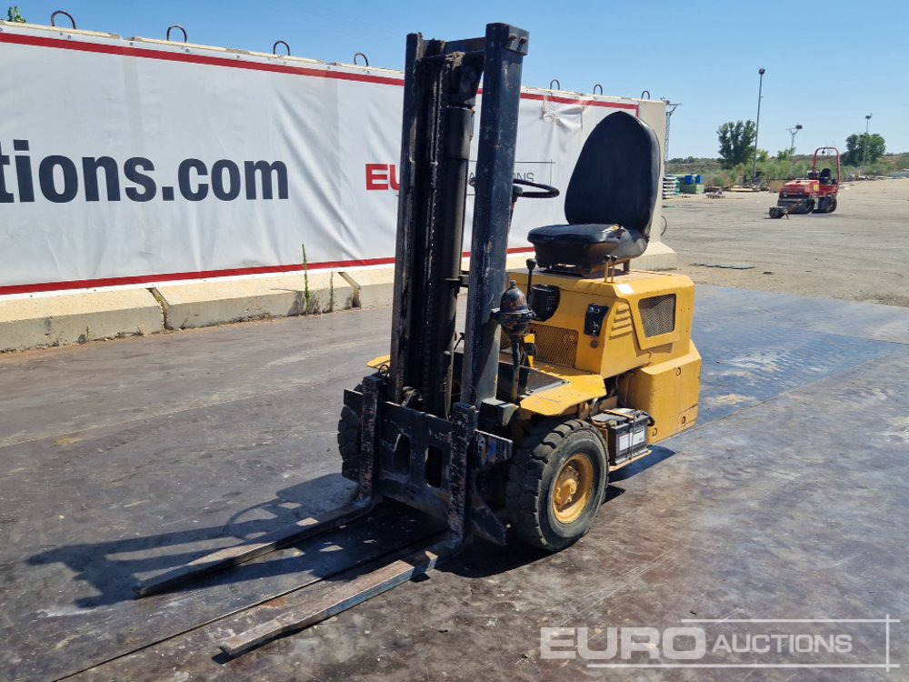 Diesel Forklift, 2 Stage Mast, Forks - Forklift: picture 1 Diesel Forklift, 2 Stage Mast, Forks - Forklift: picture 1