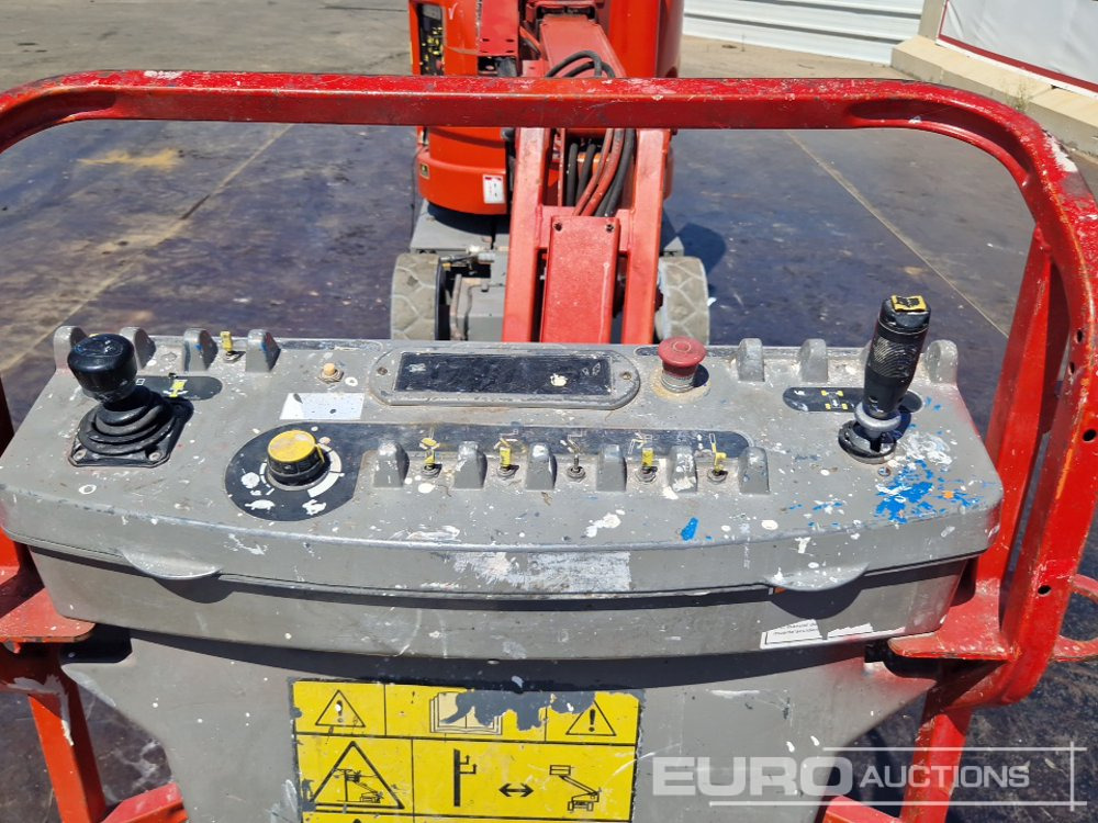Aerial platform JLG E300AJP: picture 16