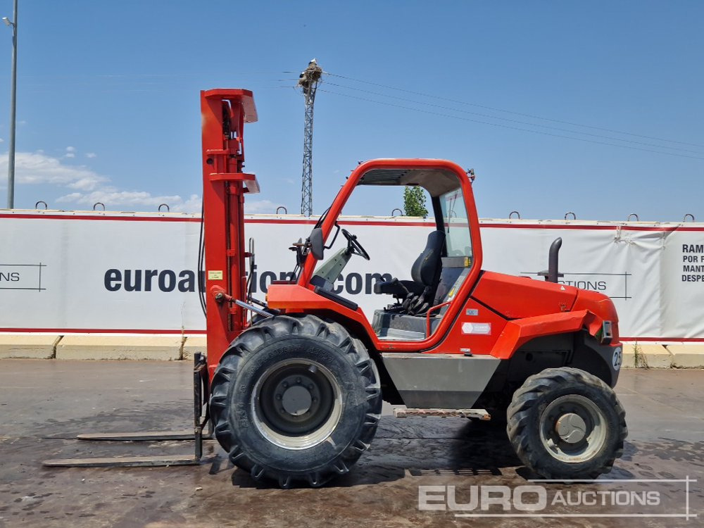 Manitou M26-4 - Rough terrain forklift: picture 2 Manitou M26-4 - Rough terrain forklift: picture 2