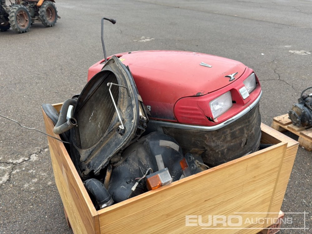 Pallet of Various YANMAR EF233 Chasis&Engine Parts - Construction equipment: picture 4 Pallet of Various YANMAR EF233 Chasis&Engine Parts - Construction equipment: picture 4