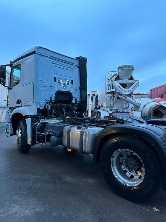 Mercedes-Benz Arocs 1843 - Tractor unit: picture 4 Mercedes-Benz Arocs 1843 - Tractor unit: picture 4