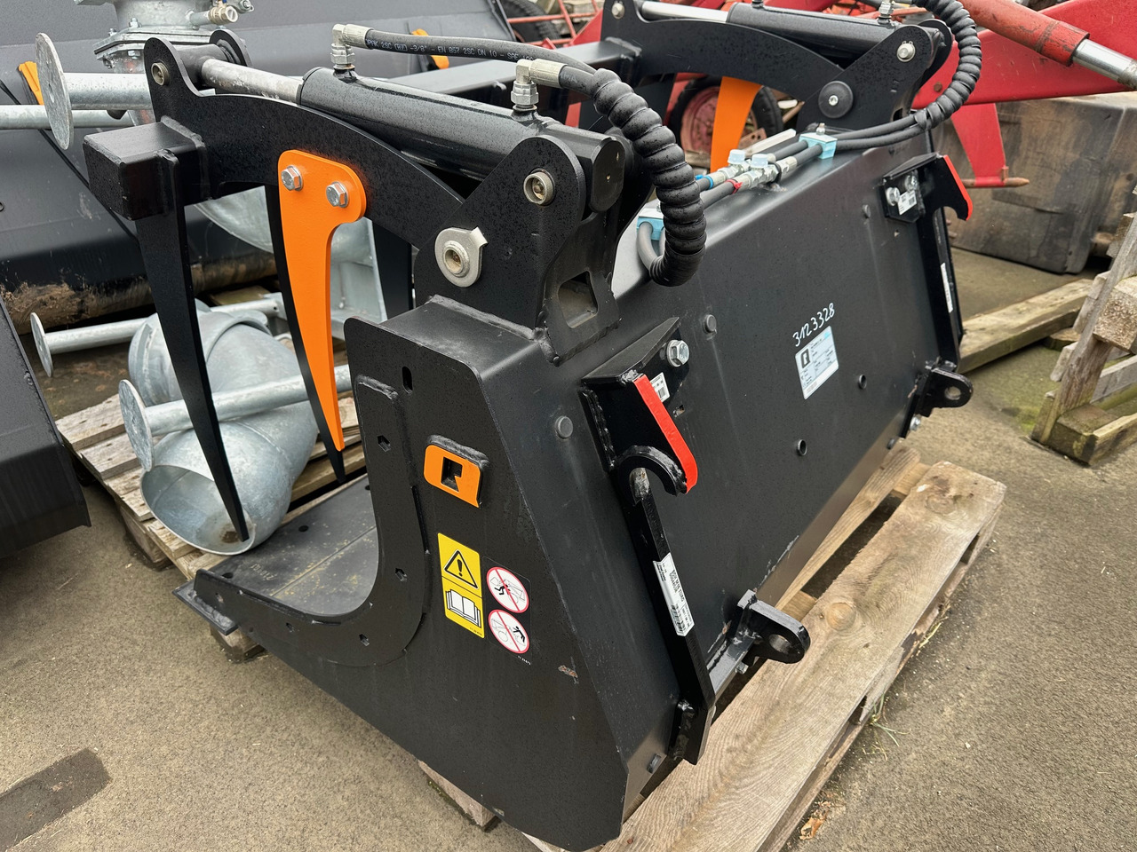 Alö Multibenne S 140 BOH M16 S/L - Front loader for tractor: picture 1 Alö Multibenne S 140 BOH M16 S/L - Front loader for tractor: picture 1