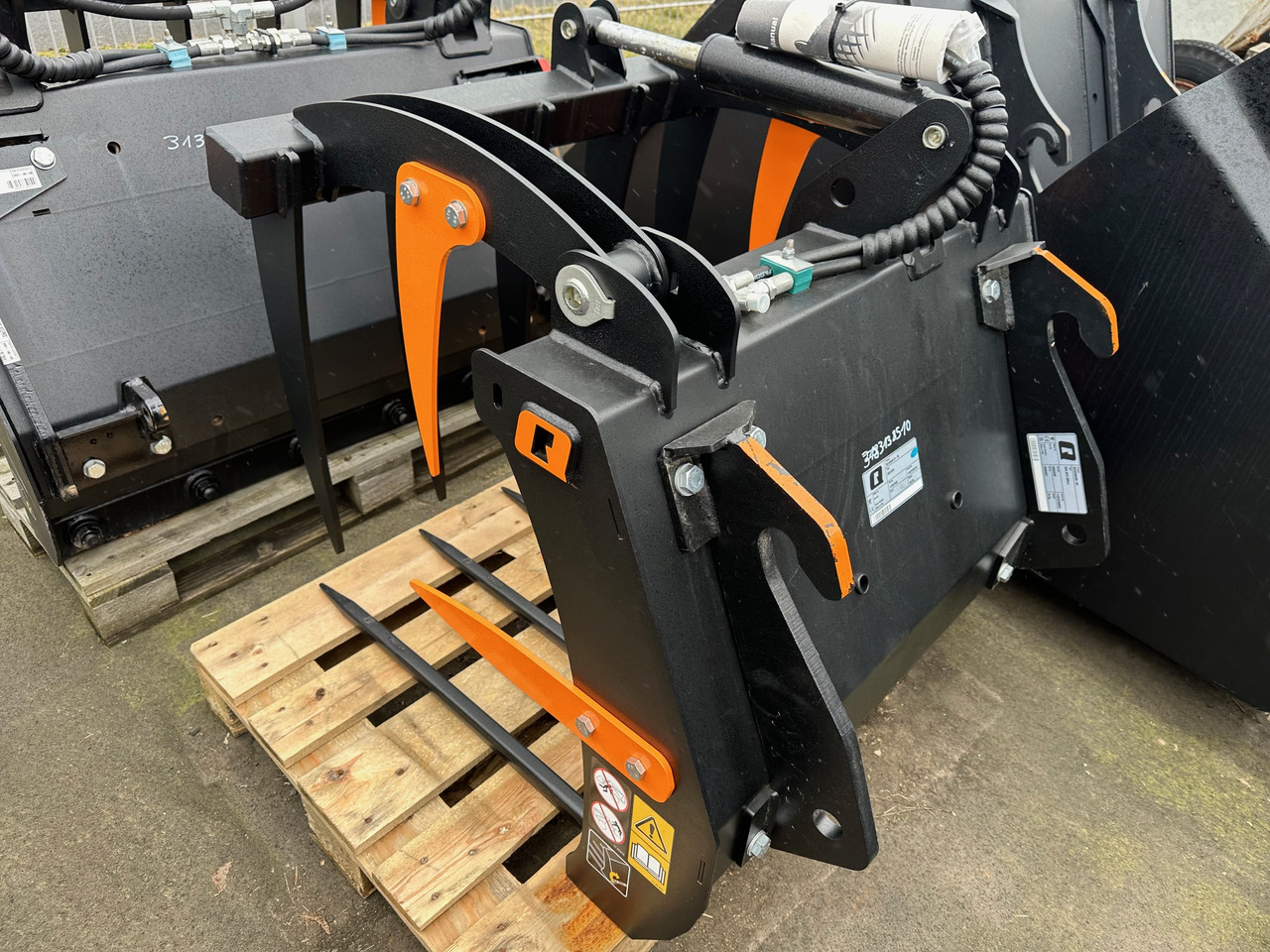 Alö Silograb S 90 BOH M 16 S - Front loader for tractor: picture 1 Alö Silograb S 90 BOH M 16 S - Front loader for tractor: picture 1