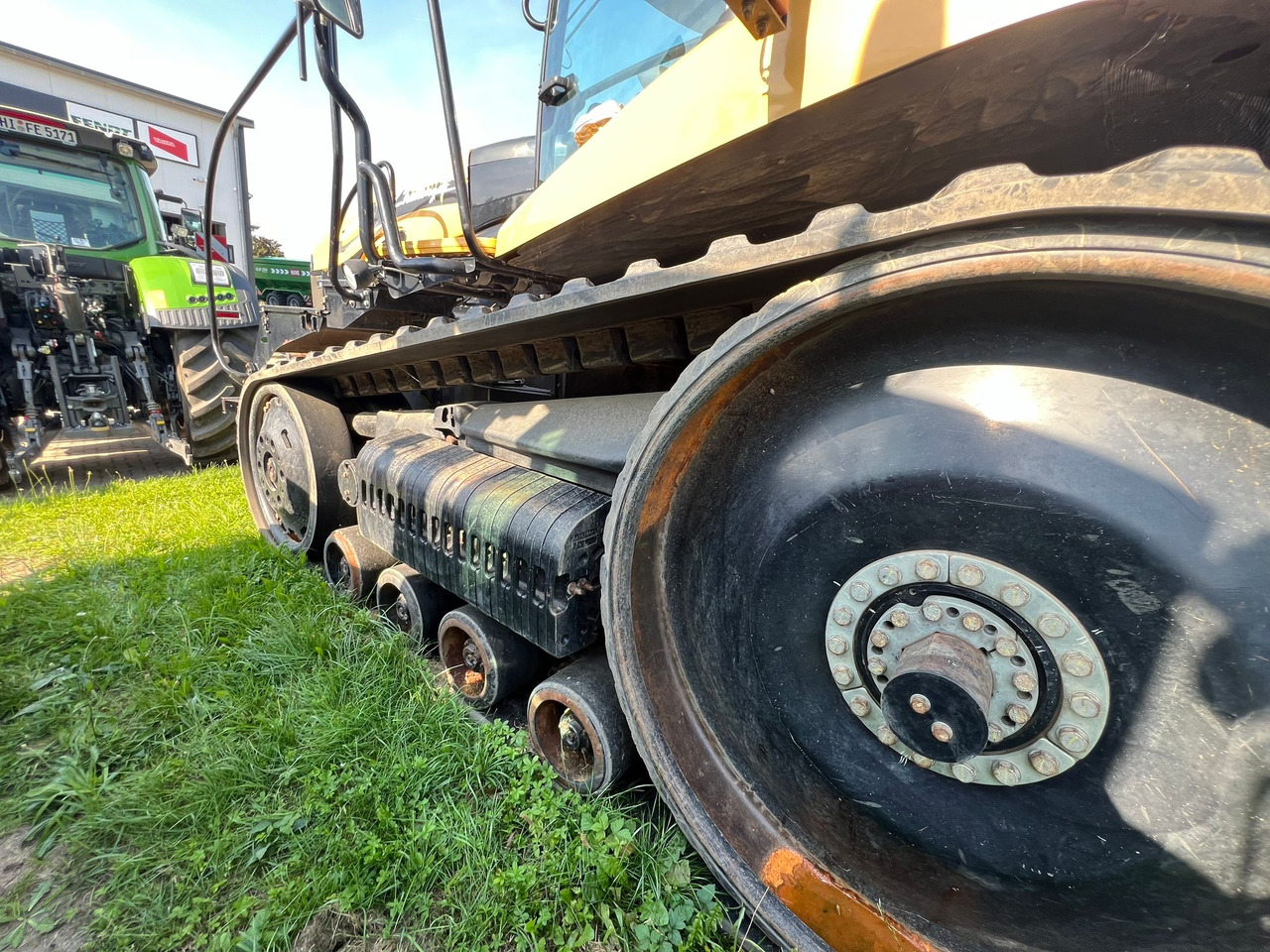 Tracked tractor Challenger MT 865: picture 9