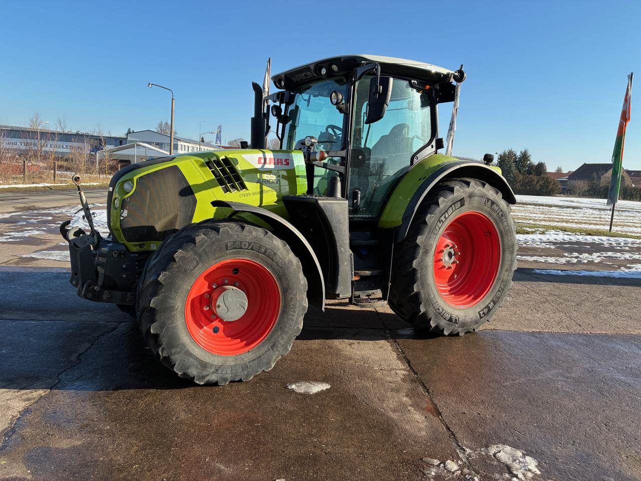 Claas Arion 650 - Farm tractor: picture 1 Claas Arion 650 - Farm tractor: picture 1