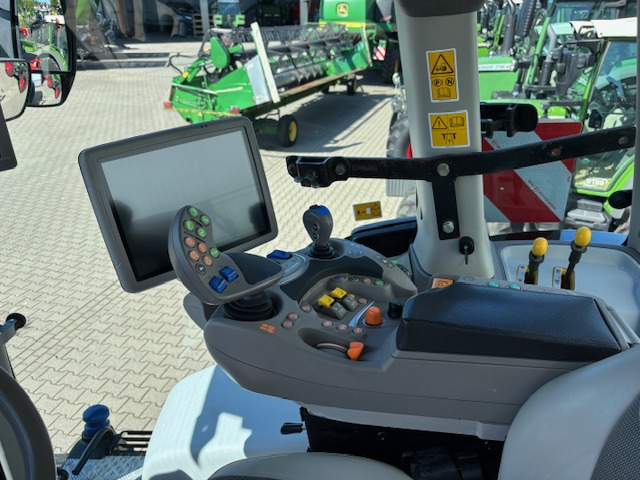 Deutz-Fahr Agrotron 6215 TTV - Warrior - Farm tractor: picture 3 Deutz-Fahr Agrotron 6215 TTV - Warrior - Farm tractor: picture 3