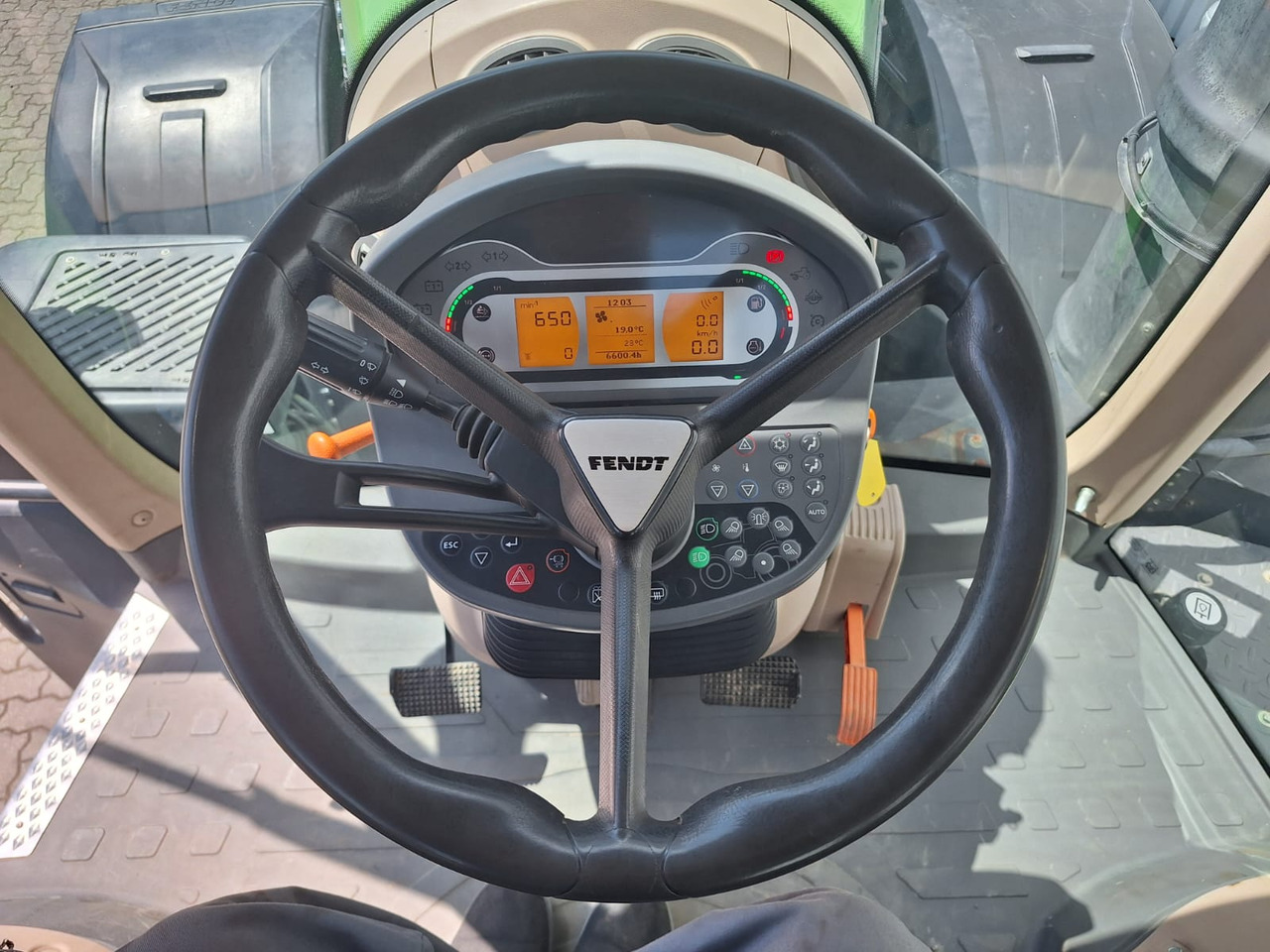 Fendt 1042 Vario S4 ProfiPlus - Farm tractor: picture 3 Fendt 1042 Vario S4 ProfiPlus - Farm tractor: picture 3