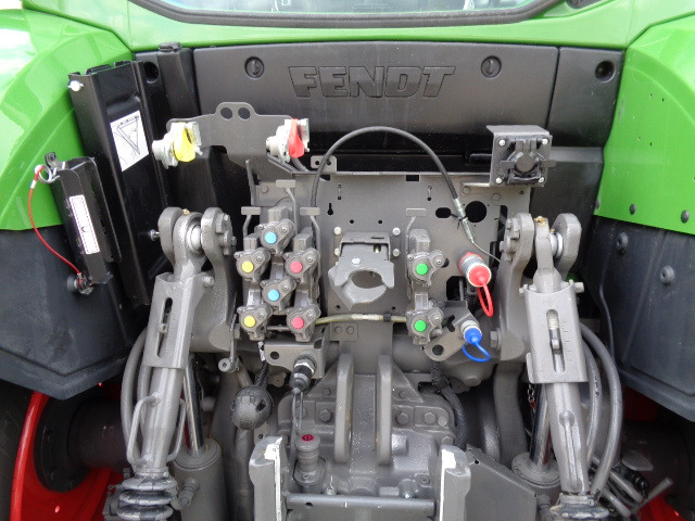 Farm tractor Fendt 516 Vario S4 ProfiPlus: picture 14