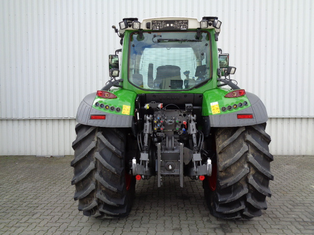 Farm tractor Fendt 516 Vario S4 ProfiPlus: picture 16