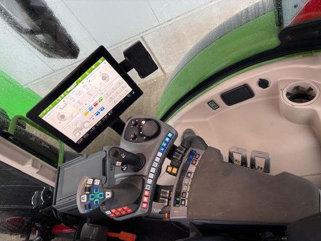 Fendt 618 Vario Power Setting2 - Farm tractor: picture 4 Fendt 618 Vario Power Setting2 - Farm tractor: picture 4