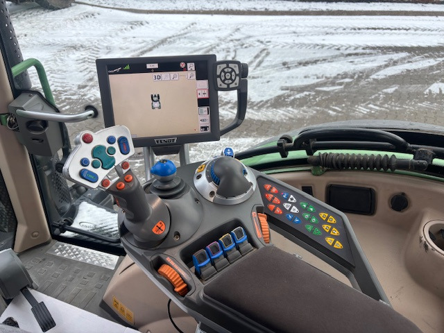 Fendt 720 Vario SCR ProfiPlus RTK - Farm tractor: picture 2 Fendt 720 Vario SCR ProfiPlus RTK - Farm tractor: picture 2