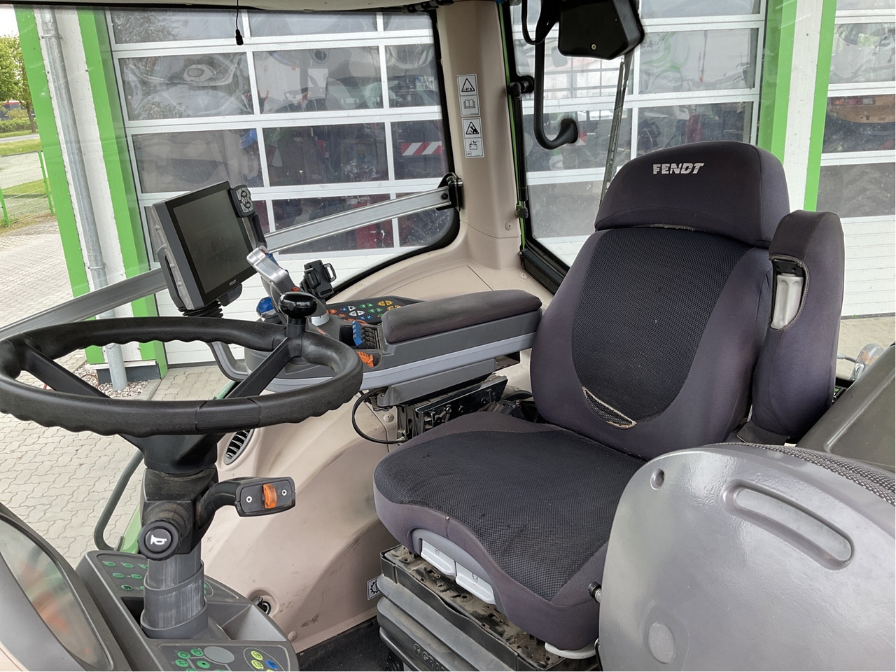 Fendt 826 Vario S4 - Farm tractor: picture 2 Fendt 826 Vario S4 - Farm tractor: picture 2