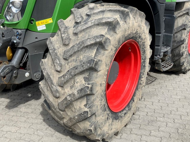 Fendt 828 Vario S4 ProfiPlus - Farm tractor: picture 3 Fendt 828 Vario S4 ProfiPlus - Farm tractor: picture 3