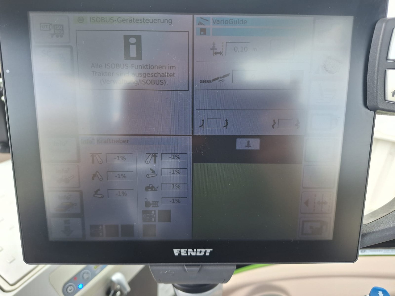 Fendt 828 Vario S4 ProfiPlus - Farm tractor: picture 4 Fendt 828 Vario S4 ProfiPlus - Farm tractor: picture 4