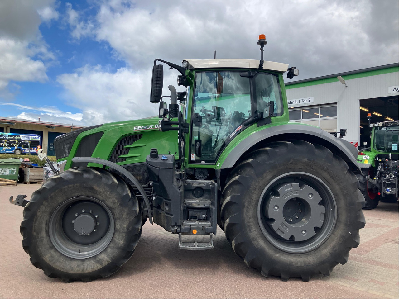 Fendt 828 Vario S4 ProfiPlus - Farm tractor: picture 5 Fendt 828 Vario S4 ProfiPlus - Farm tractor: picture 5