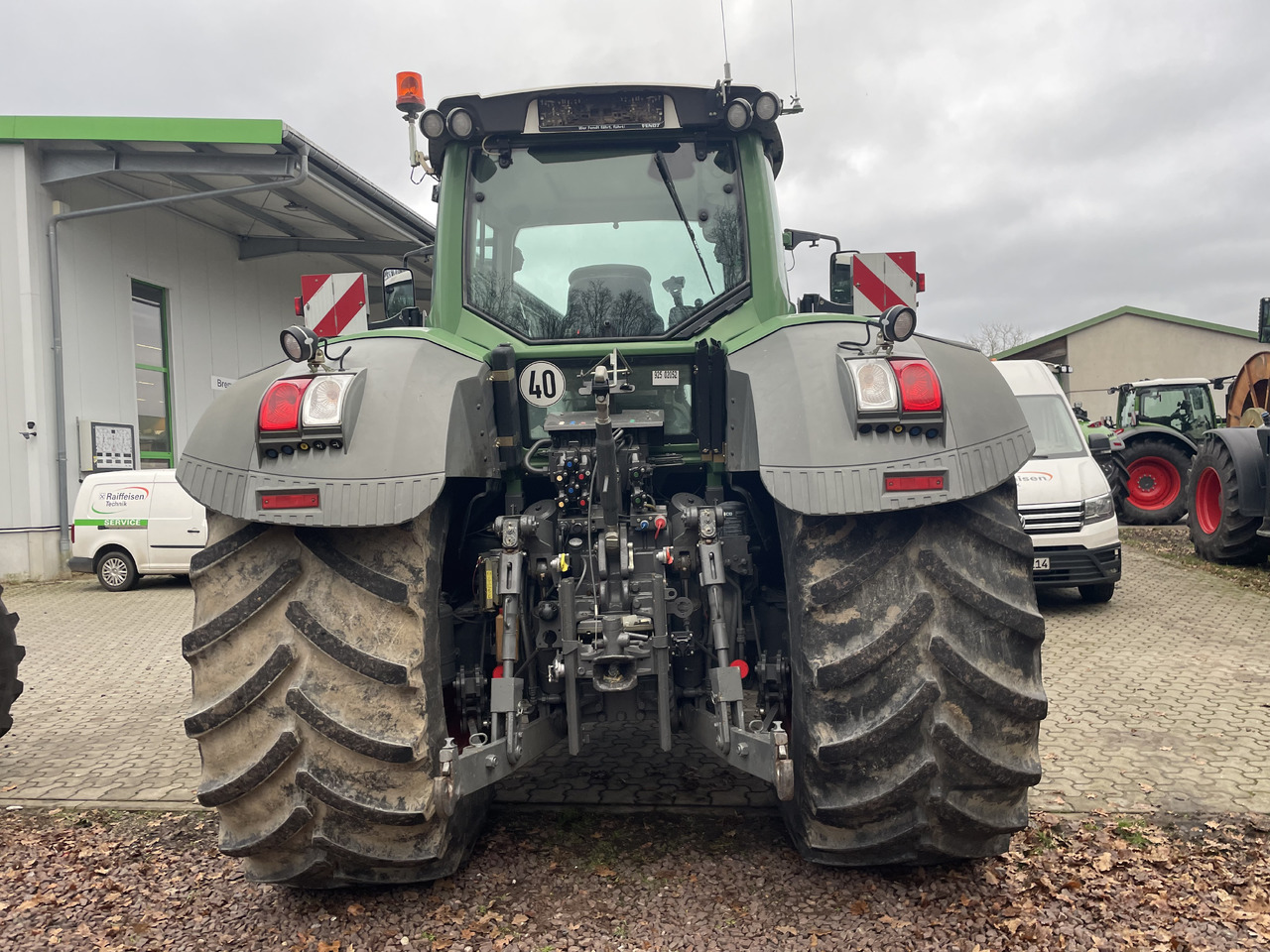 Fendt 927 Vario - Farm tractor: picture 2 Fendt 927 Vario - Farm tractor: picture 2