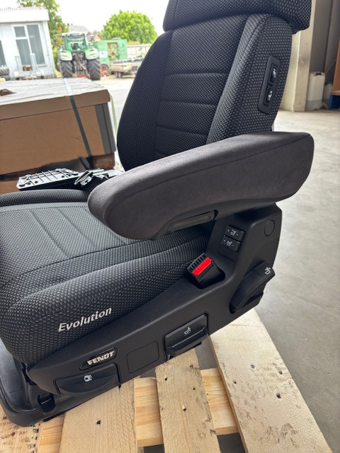 Fendt SuperKomfortsitz EvolutionUp - Farm tractor: picture 2 Fendt SuperKomfortsitz EvolutionUp - Farm tractor: picture 2