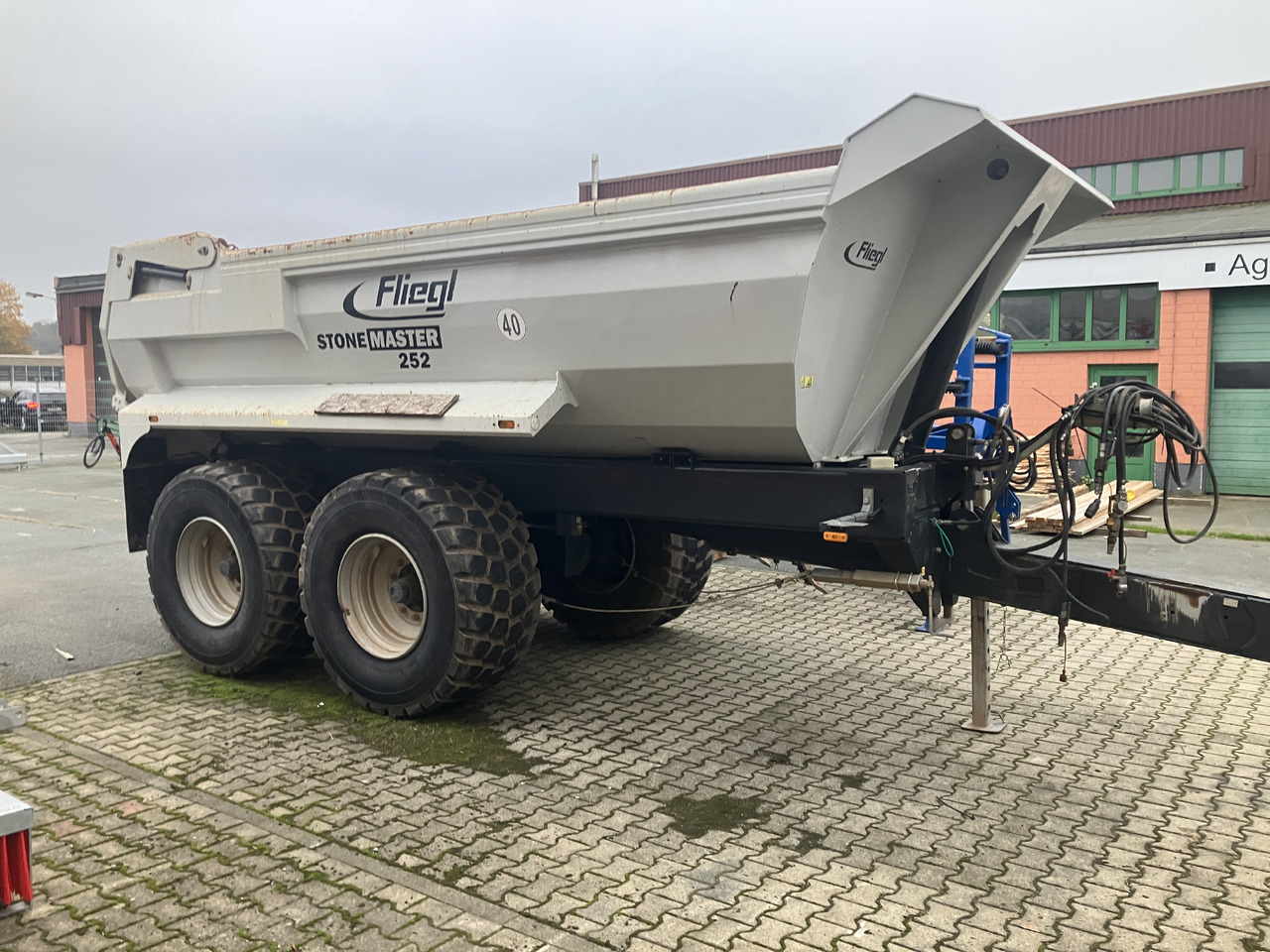Fliegl Stone Master 252 Muldenkipper - Tipper: picture 1 Fliegl Stone Master 252 Muldenkipper - Tipper: picture 1