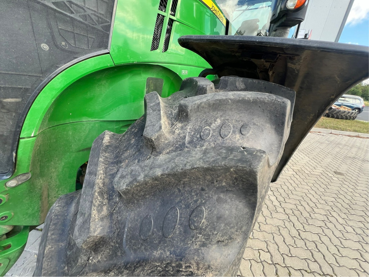 John Deere 7310 R - Farm tractor: picture 3 John Deere 7310 R - Farm tractor: picture 3