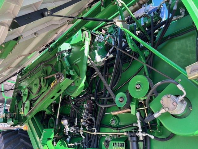 John Deere T660 i Hillmaster - Combine harvester: picture 3 John Deere T660 i Hillmaster - Combine harvester: picture 3