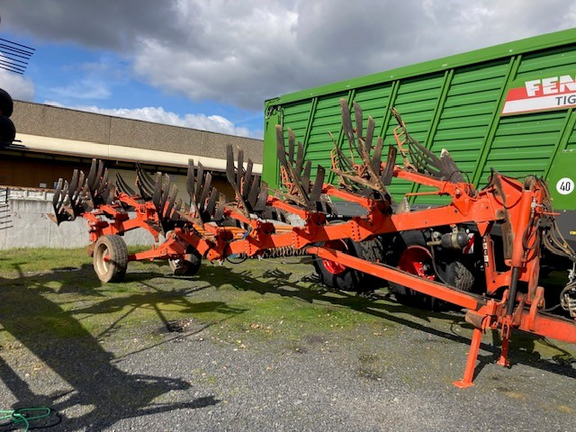 Kuhn Vari-Master - Plow: picture 1 Kuhn Vari-Master - Plow: picture 1