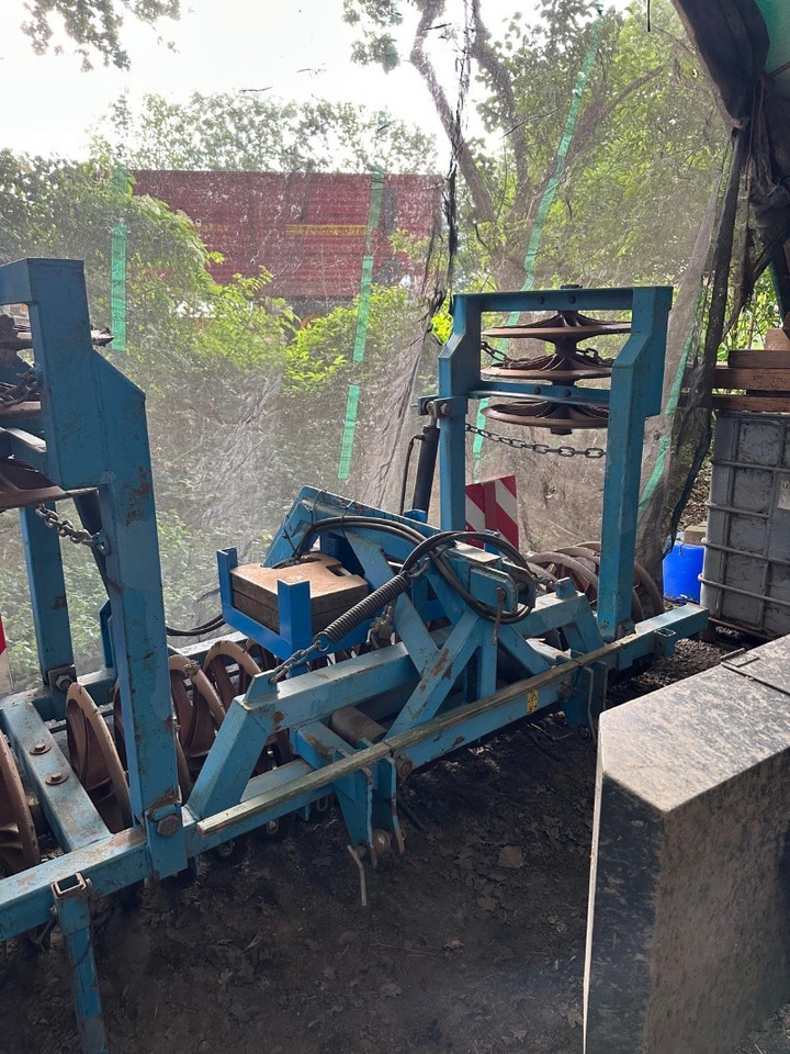 Lemken 400 - Farm roller: picture 1 Lemken 400 - Farm roller: picture 1