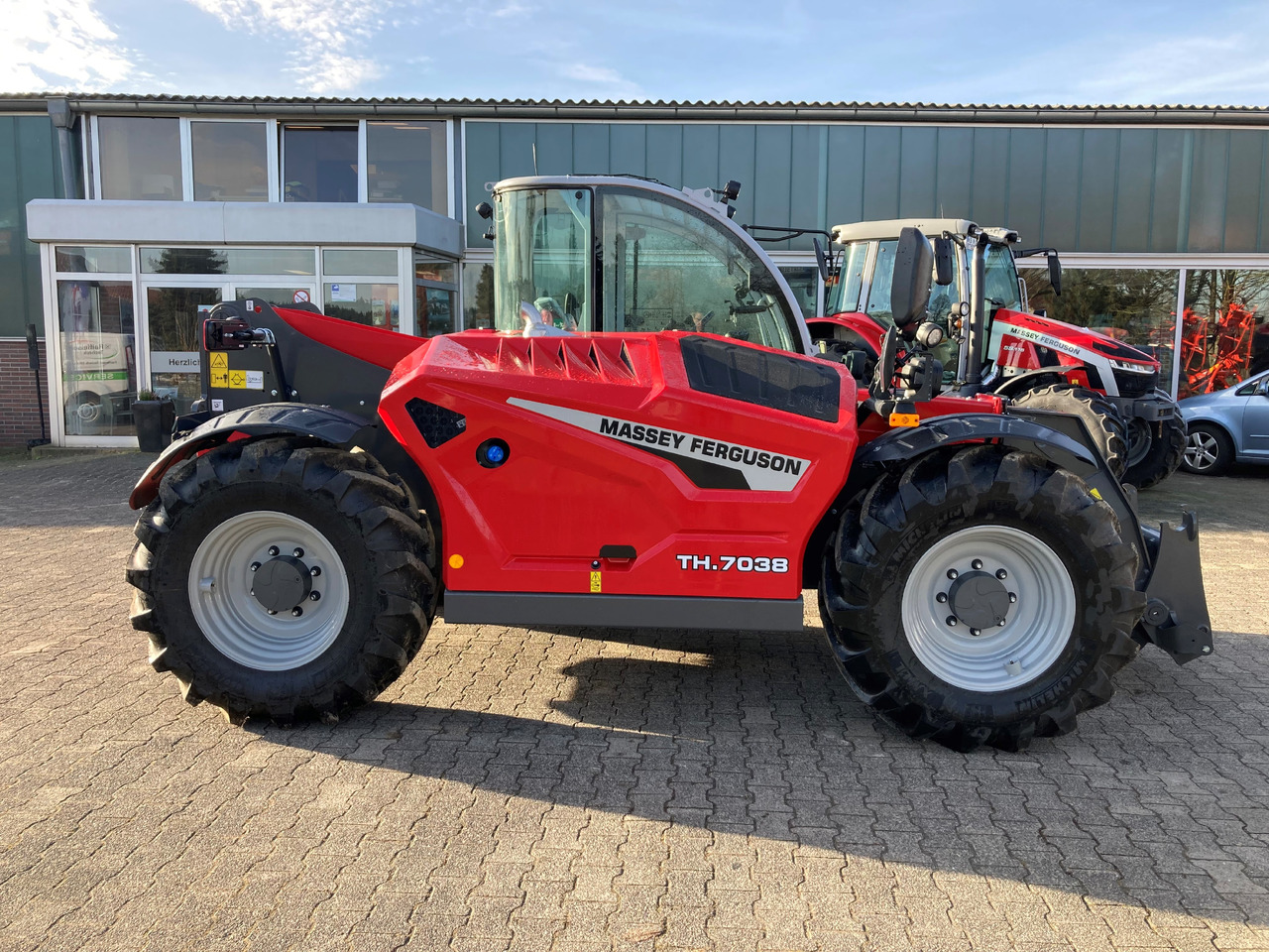 New Telescopic handler Massey Ferguson TH.7038 Standard Stage 5 Exclu: picture 7