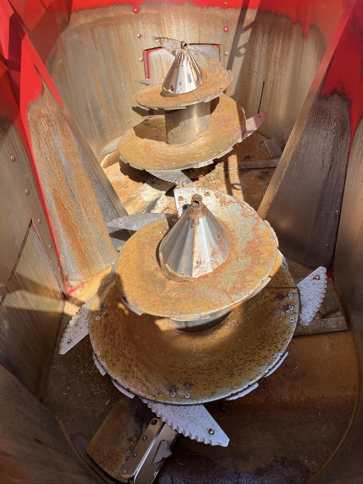 Peecon Peecon Biga 20-215 Twin Plus - Forage mixer wagon: picture 4 Peecon Peecon Biga 20-215 Twin Plus - Forage mixer wagon: picture 4