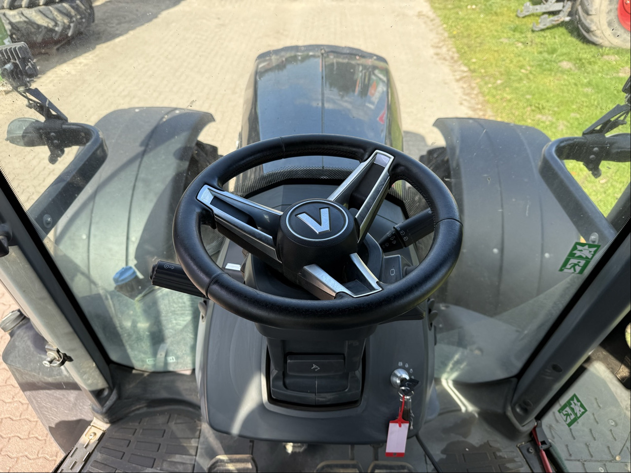 Valtra T 235 Direct - Farm tractor: picture 2 Valtra T 235 Direct - Farm tractor: picture 2