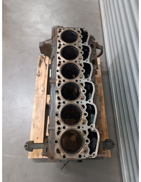 DAF 106 460hp 510hp EURO 6 2014 -> - Crankcase for Truck: picture 3 DAF 106 460hp 510hp EURO 6 2014 -> - Crankcase for Truck: picture 3