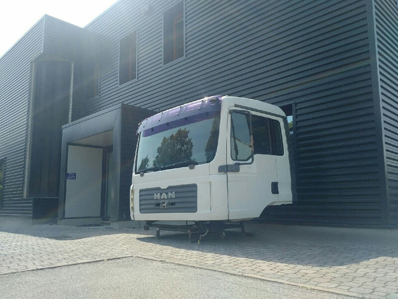 MAN TGA EURO 3 EURO 4 - Cab and interior for Truck: picture 1 MAN TGA EURO 3 EURO 4 - Cab and interior for Truck: picture 1