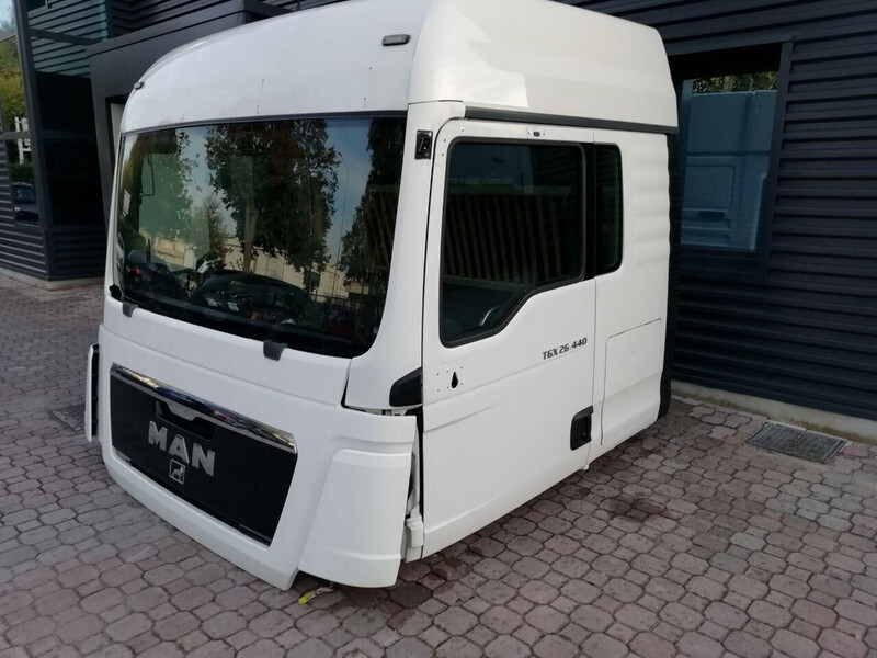 MAN TGX XLX EURO 5 - Cab and interior for Truck: picture 3 MAN TGX XLX EURO 5 - Cab and interior for Truck: picture 3