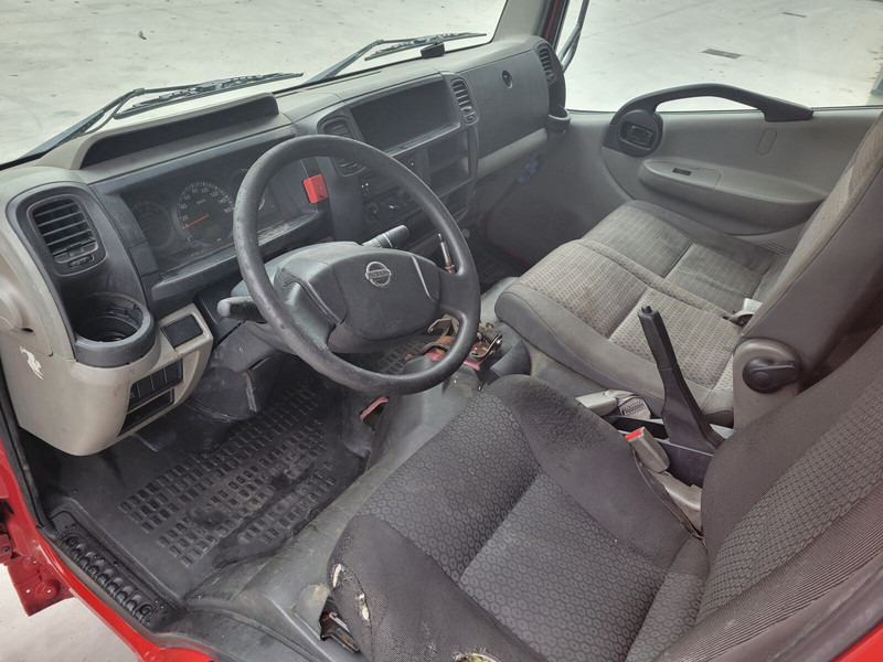 Nissan Cabstar - Cab and interior for Truck: picture 2 Nissan Cabstar - Cab and interior for Truck: picture 2