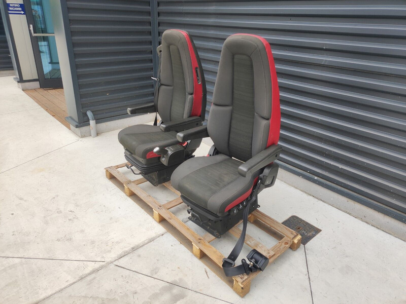 Volvo FH4 - FH13 FH16 - Seat for Truck: picture 2 Volvo FH4 - FH13 FH16 - Seat for Truck: picture 2