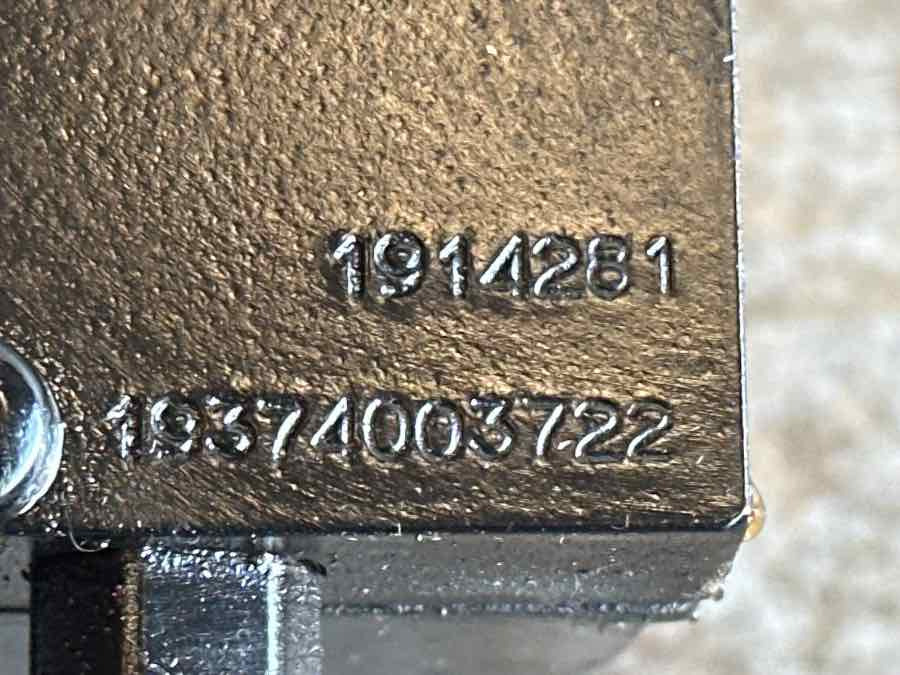 DAF CAB TILT PUMP 1914281 - Cab and interior for Truck: picture 3 DAF CAB TILT PUMP 1914281 - Cab and interior for Truck: picture 3