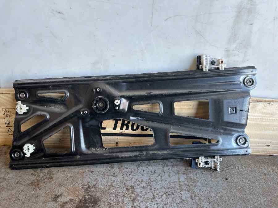 DAF WINDOW SYSTEM 1881914 - Cab and interior for Truck: picture 2 DAF WINDOW SYSTEM 1881914 - Cab and interior for Truck: picture 2