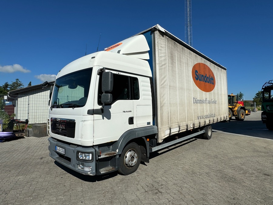 MAN CABINE F99L/R37 - Cab for Truck: picture 1 MAN CABINE F99L/R37 - Cab for Truck: picture 1