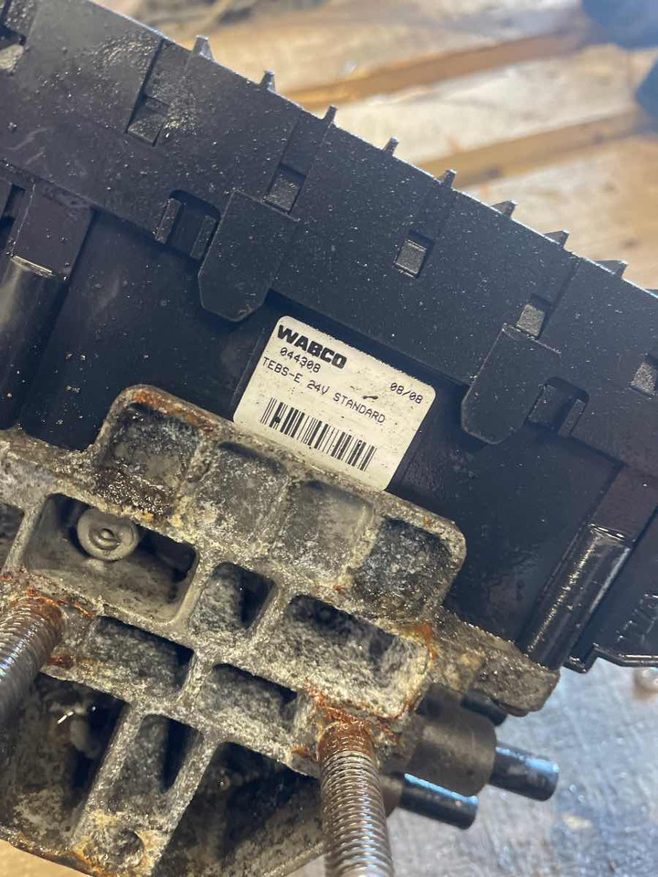 MB BUS TEBS-E 24V STANDARD TRAILER MODULATOR - Brake valve for Truck: picture 2 MB BUS TEBS-E 24V STANDARD TRAILER MODULATOR - Brake valve for Truck: picture 2