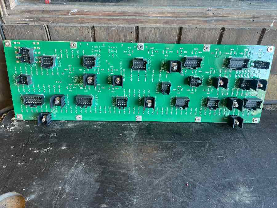 MERCEDES ELECTRIC SWITCH PANEL A0055463340 - Electrical system for Bus: picture 1 MERCEDES ELECTRIC SWITCH PANEL A0055463340 - Electrical system for Bus: picture 1