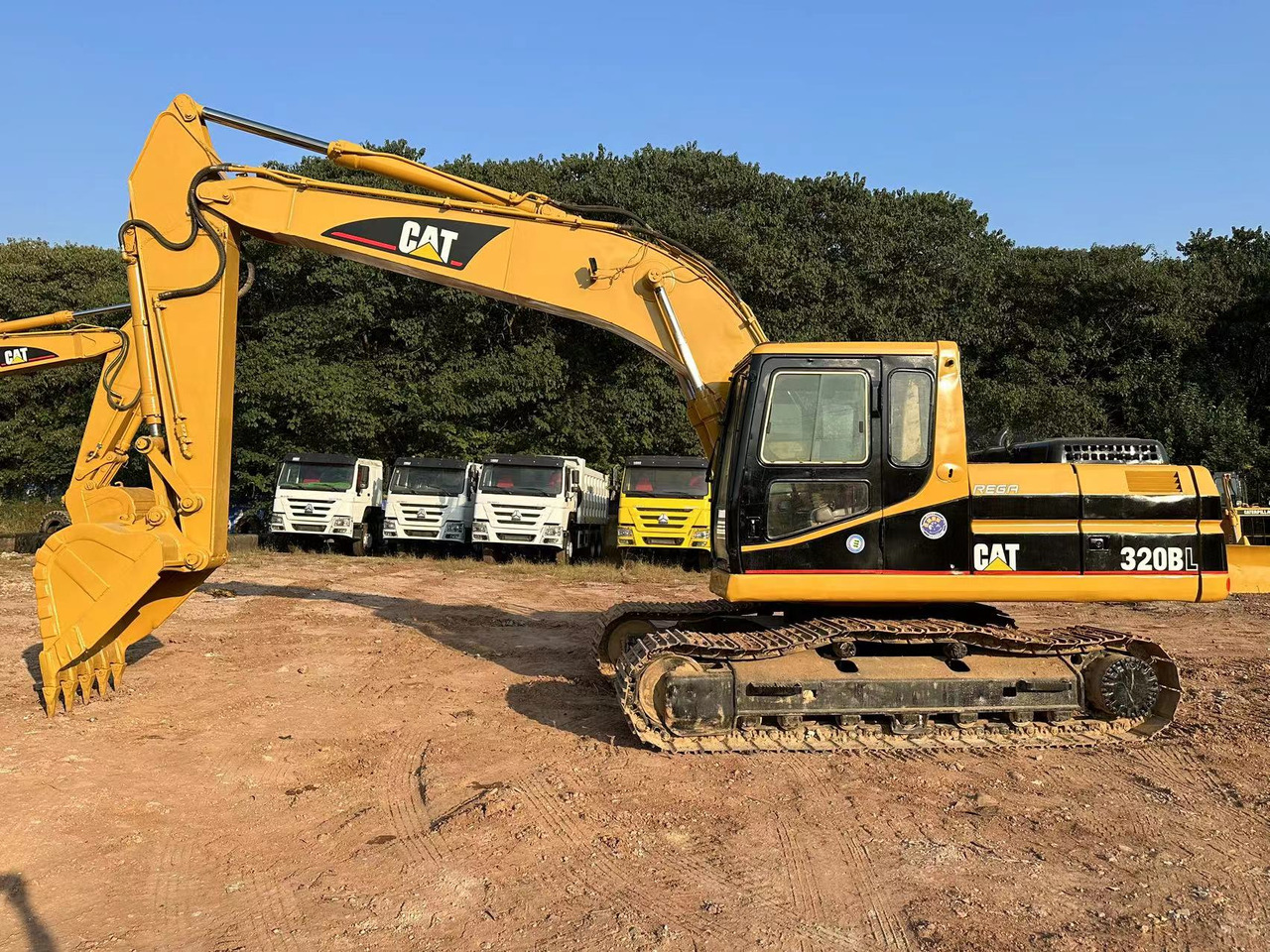 CAT 320BL - Crawler excavator: picture 1 CAT 320BL - Crawler excavator: picture 1