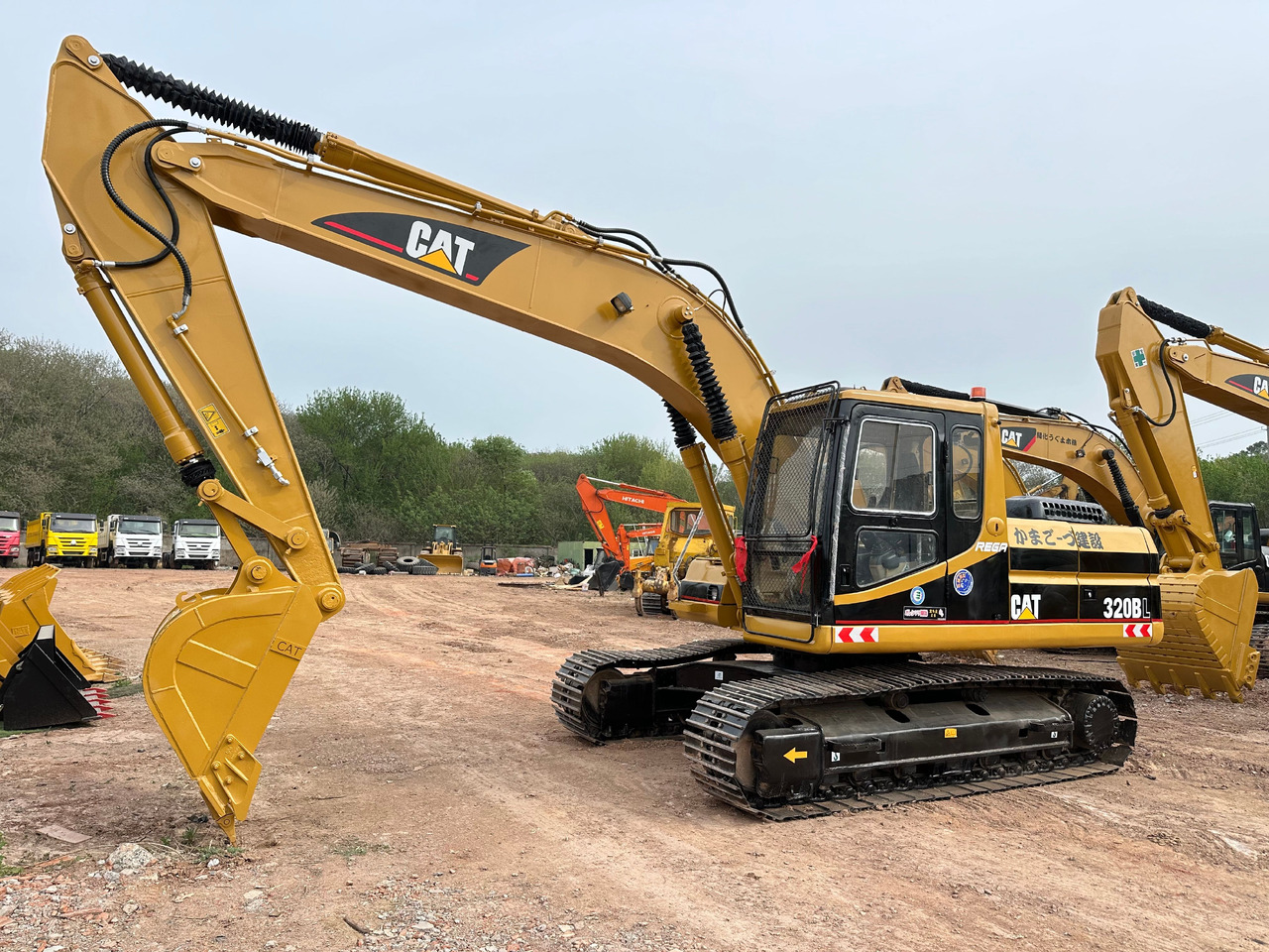 CAT 320BL crawler excavator - Crawler excavator: picture 2 CAT 320BL crawler excavator - Crawler excavator: picture 2