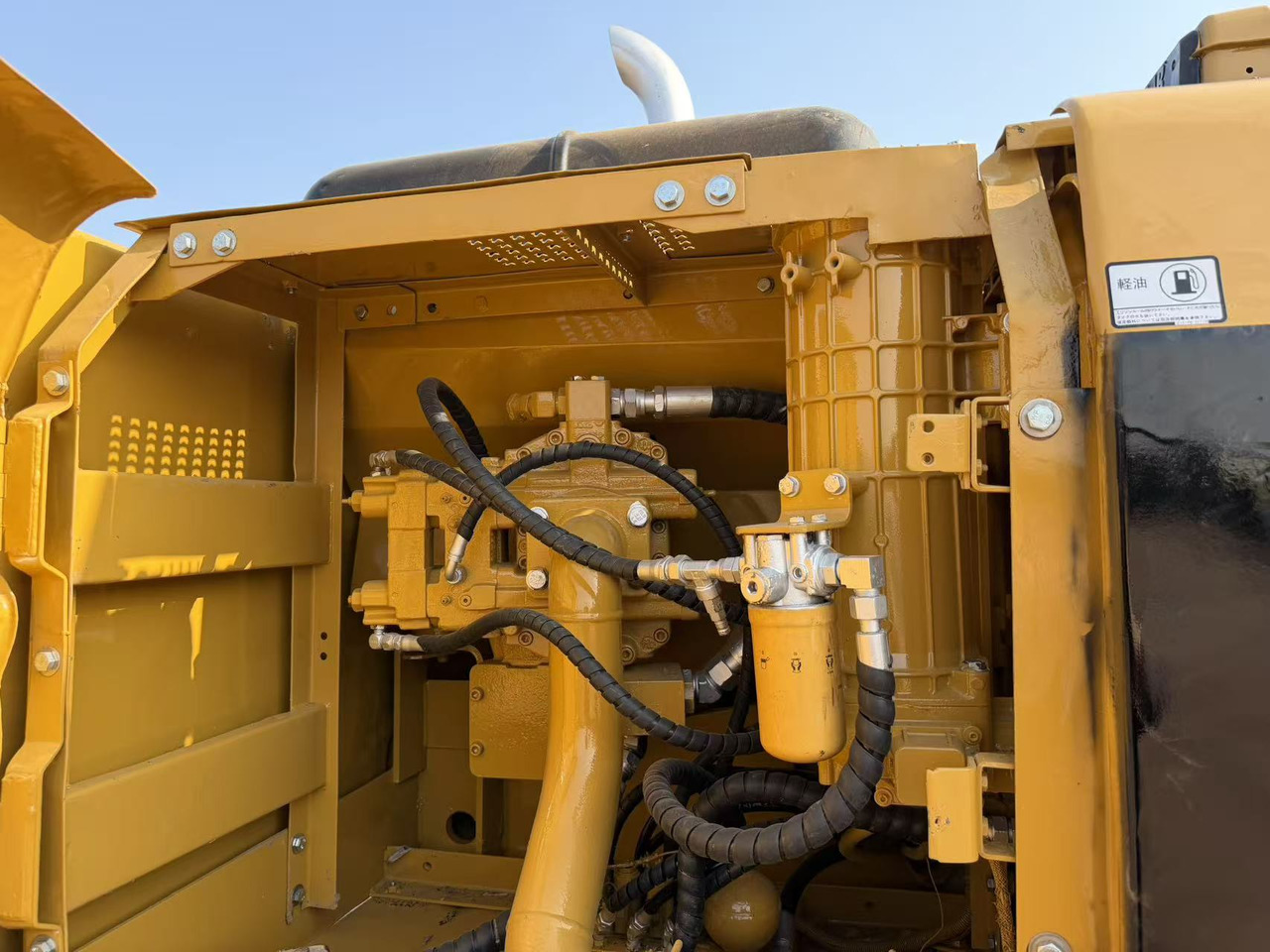 CAT 320BL with vane hydraulic pump - Crawler excavator: picture 5 CAT 320BL with vane hydraulic pump - Crawler excavator: picture 5