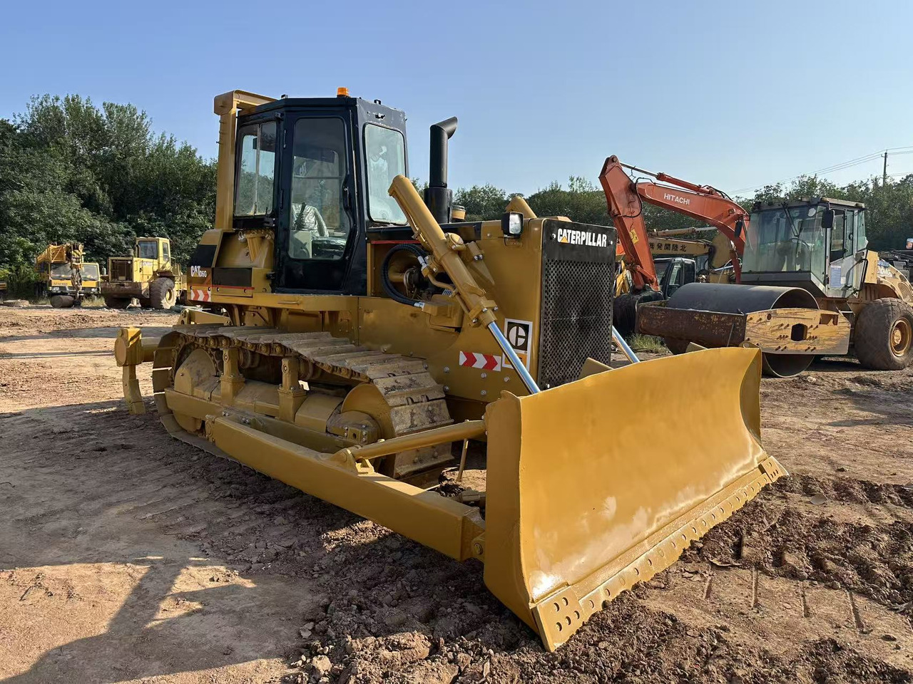 CAT D6G - Bulldozer: picture 1 CAT D6G - Bulldozer: picture 1