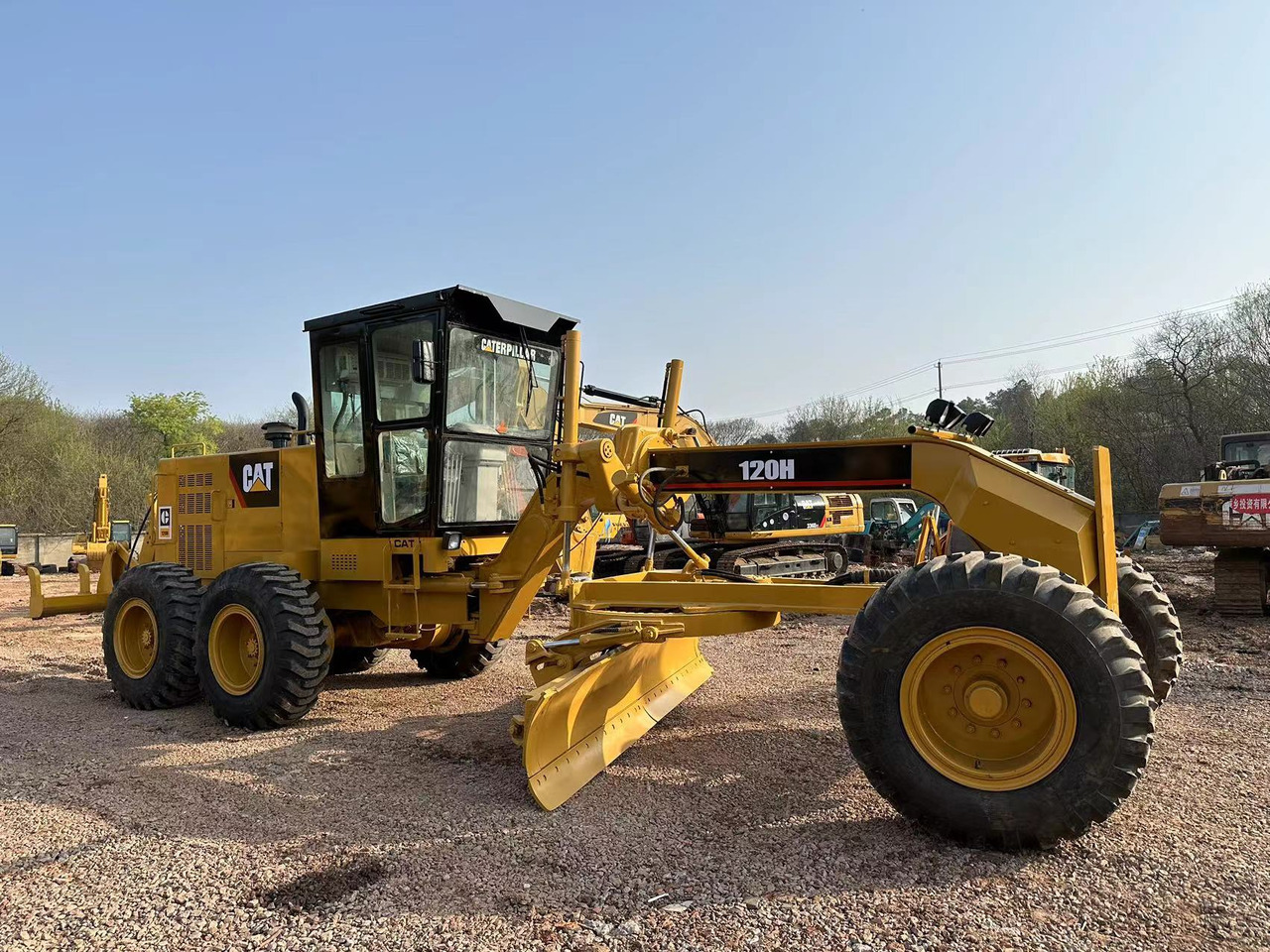 CATERPILLAR 120H motor grader - Grader: picture 1 CATERPILLAR 120H motor grader - Grader: picture 1