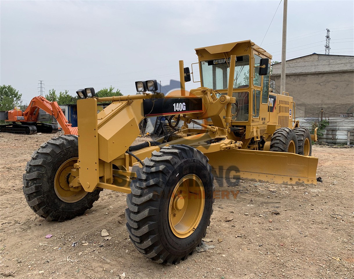 Grader CATERPILLAR 140G: picture 1
